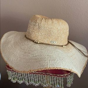 Roxy Beach Hat